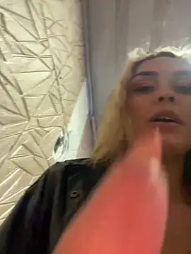 Snapshot of emma_oxford chatting on 20, 2, 2025 emma oxford online show from 20, 2, 2025