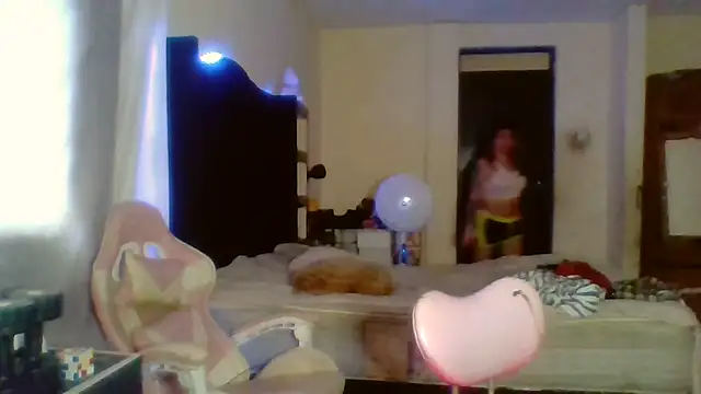 Snapshot of Jennxdolls chatting on 20, 2, 2025 Jennxdolls online show from 20, 2, 2025