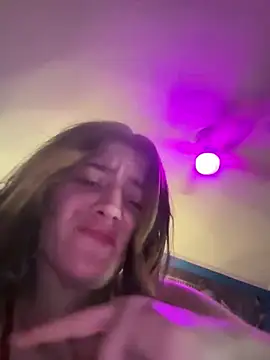 Snapshot of emilysue1 chatting on 20, 3, 2025 emilysue1 online show from 20, 3, 2025