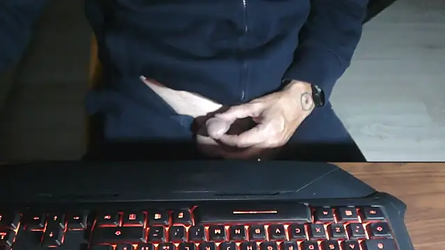 Snapshot of Adri_gard chatting on 25, 10, 2025 Adri gard online show from 25, 10, 2025