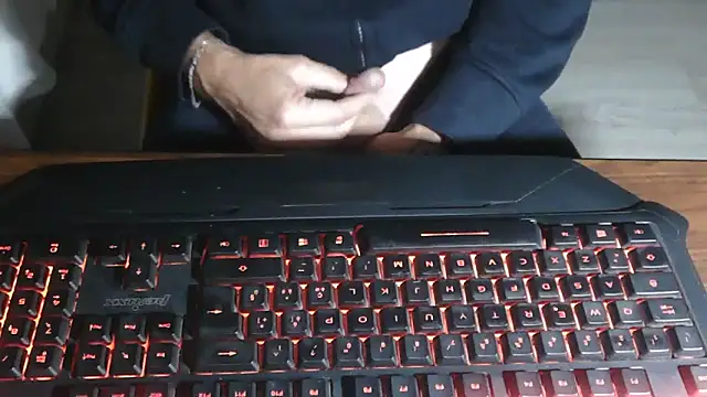 Snapshot of Adri_gard chatting on 31, 10, 2025 Adri gard online show from 31, 10, 2025