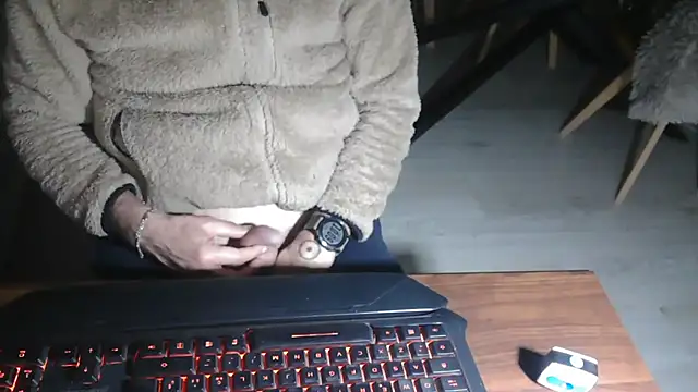 Snapshot of Adri_gard chatting on 2, 3, 2026 Adri gard online show from 2, 3, 2026