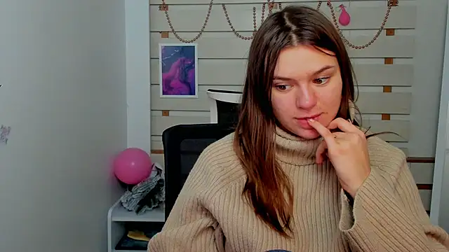 Josephine Kiss online show from 12, 2, 2025