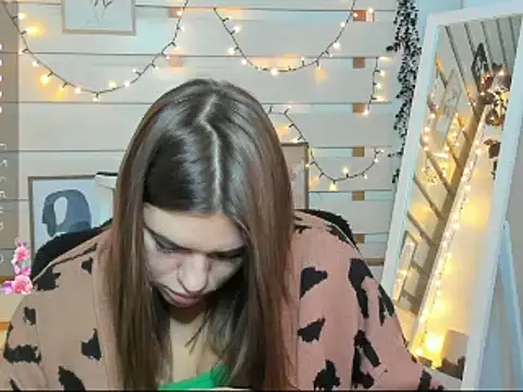 Josephine Kiss online show from 30, 11, 2025