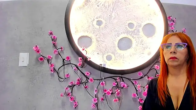 SussanMilf  online show from 22, 9, 2025