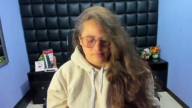 SaraThomso online show from 9, 1, 2026