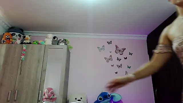 Snapshot of caroline_jonson chatting on 13, 2, 2025 caroline jonson online show from 13, 2, 2025