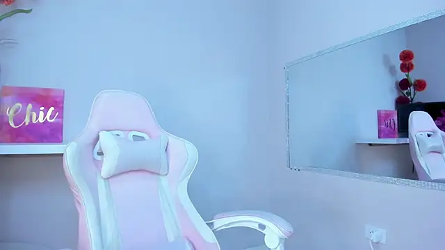 Danna 777  online show from 30, 12, 2024