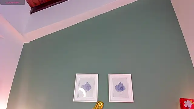  anavictoria  online show from 18, 2, 2025