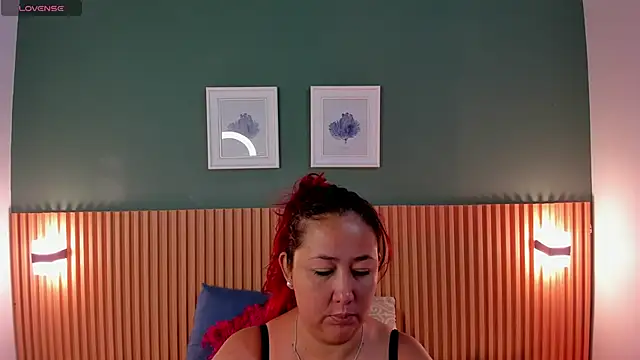  anavictoria  online show from 7, 3, 2025