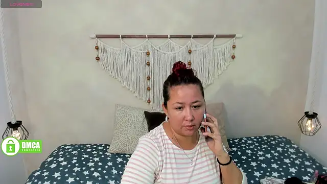  anavictoria  online show from 3, 10, 2025