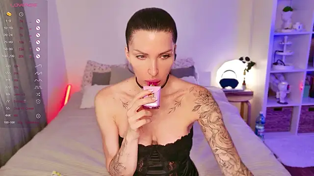 Sasha Miro online show from 28, 5, 2026