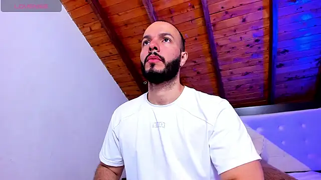 Tom Bailey online show from 10, 3, 2026