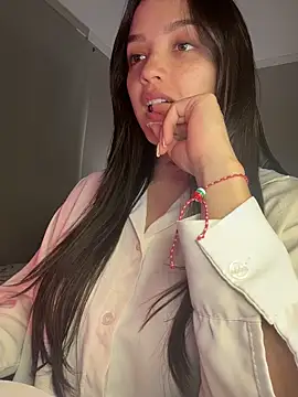 MisFrekcles  online show from 8, 3, 2026