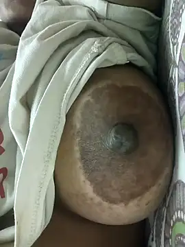 Snapshot of cuteyqueen chatting on 6, 2, 2025 cuteyqueen online show from 6, 2, 2025