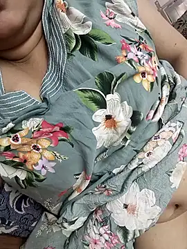 cuteyqueen online show from 1, 3, 2026