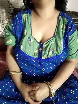 cuteyqueen online show from 9, 3, 2026