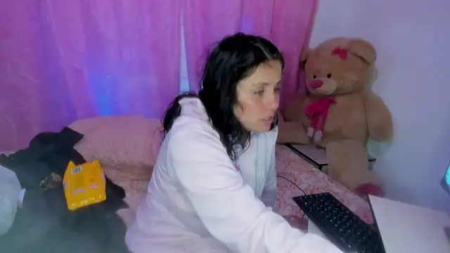 Dana Jeins online show from 5, 11, 2025