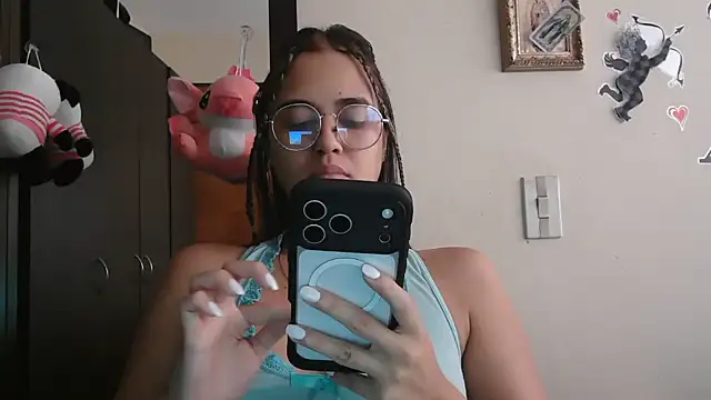 Snapshot of trianabell chatting on 17, 6, 2026 trianabell online show from 17, 6, 2026