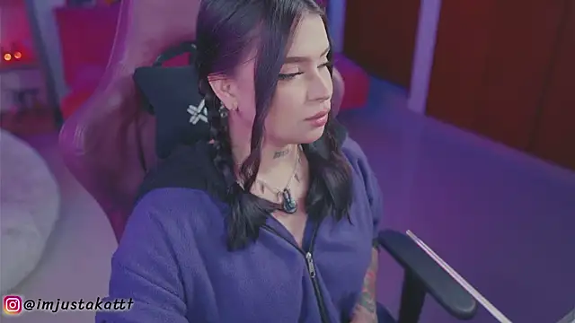 Snapshot of sensualkattt chatting on 22, 2, 2026 sensualkattt online show from 22, 2, 2026