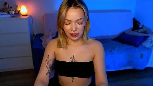 Lily Yin online show from 30, 11, 2025