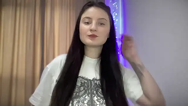 Snapshot of LocaAlis chatting on 28, 1, 2025 LocaAlis online show from 28, 1, 2025
