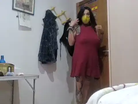 Snapshot of Kamaleonix chatting on 30, 12, 2024 Kamaleonix online show from 30, 12, 2024