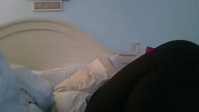 MilfyMrsRobinson online show from 9, 2, 2026