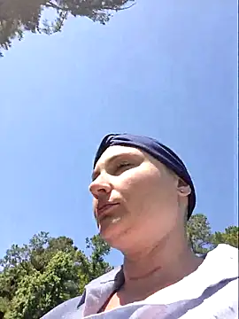 Snapshot of MilfyMrsRobinson chatting on 29, 5, 2026 MilfyMrsRobinson online show from 29, 5, 2026