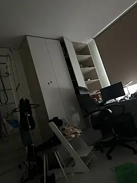 Snapshot of MooonReal chatting on 11, 2, 2026 MooonReal online show from 11, 2, 2026