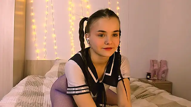 Snapshot of evelinal_ove chatting on 21, 1, 2025 evelinal ove online show from 21, 1, 2025