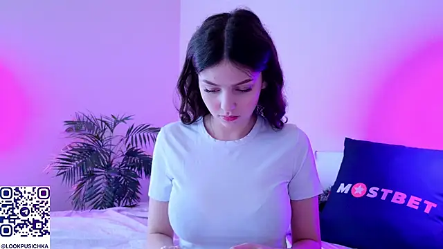 pusichka online show from 28, 12, 2024