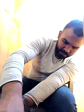 Snapshot of ListedLoin chatting on 18, 1, 2025 ListedLoin online show from 18, 1, 2025