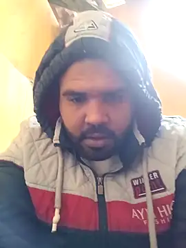 Snapshot of ListedLoin chatting on 6, 2, 2025 ListedLoin online show from 6, 2, 2025