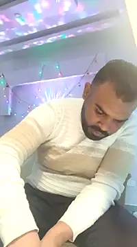 Snapshot of ListedLoin chatting on 8, 3, 2025 ListedLoin online show from 8, 3, 2025