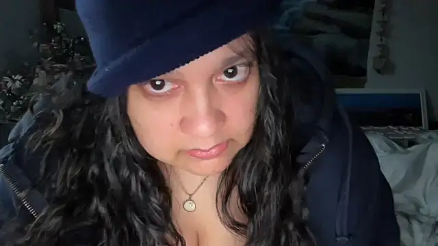 Snapshot of MelanieFawker chatting on 15, 10, 2025 MelanieFawker online show from 15, 10, 2025