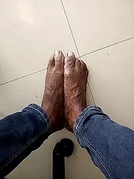 Tamil boy age28 online show from 2, 11, 2025