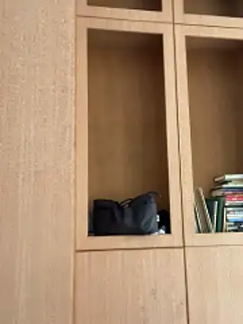 Eliza-E online show from 16, 4, 2026