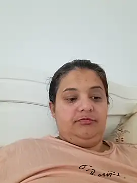 Snapshot of sarahhh1987 chatting on 20, 10, 2025 sarahhh1987 online show from 20, 10, 2025