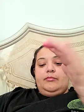 Snapshot of sarahhh1987 chatting on 29, 10, 2025 sarahhh1987 online show from 29, 10, 2025