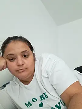 Snapshot of sarahhh1987 chatting on 9, 11, 2025 sarahhh1987 online show from 9, 11, 2025