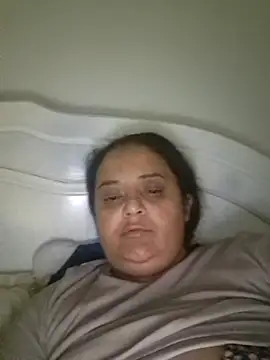 Snapshot of sarahhh1987 chatting on 16, 11, 2025 sarahhh1987 online show from 16, 11, 2025