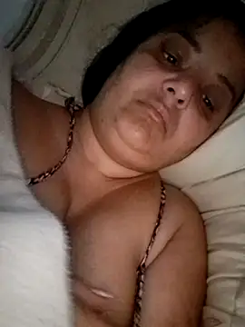 Snapshot of sarahhh1987 chatting on 17, 11, 2025 sarahhh1987 online show from 17, 11, 2025