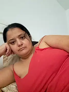 Snapshot of sarahhh1987 chatting on 18, 11, 2025 sarahhh1987 online show from 18, 11, 2025