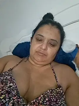 Snapshot of sarahhh1987 chatting on 20, 11, 2025 sarahhh1987 online show from 20, 11, 2025