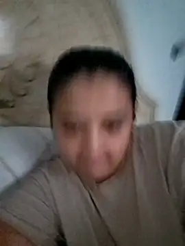 Snapshot of sarahhh1987 chatting on 3, 12, 2025 sarahhh1987 online show from 3, 12, 2025