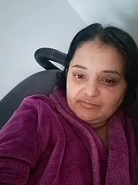 Snapshot of sarahhh1987 chatting on 14, 12, 2025 sarahhh1987 online show from 14, 12, 2025