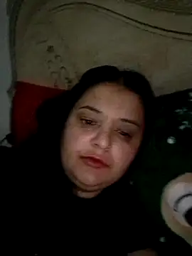 Snapshot of sarahhh1987 chatting on 15, 12, 2025 sarahhh1987 online show from 15, 12, 2025