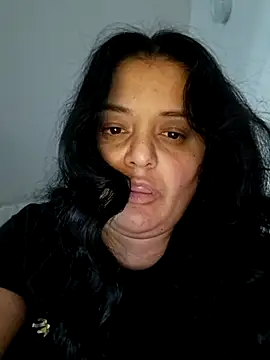 Snapshot of sarahhh1987 chatting on 10, 1, 2026 sarahhh1987 online show from 10, 1, 2026