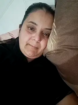 Snapshot of sarahhh1987 chatting on 3, 2, 2026 sarahhh1987 online show from 3, 2, 2026